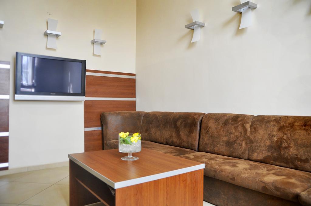 Brojan Hotel Jaworzno Exterior photo
