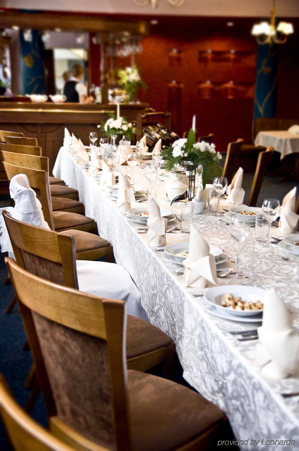Brojan Hotel Jaworzno Restaurant photo