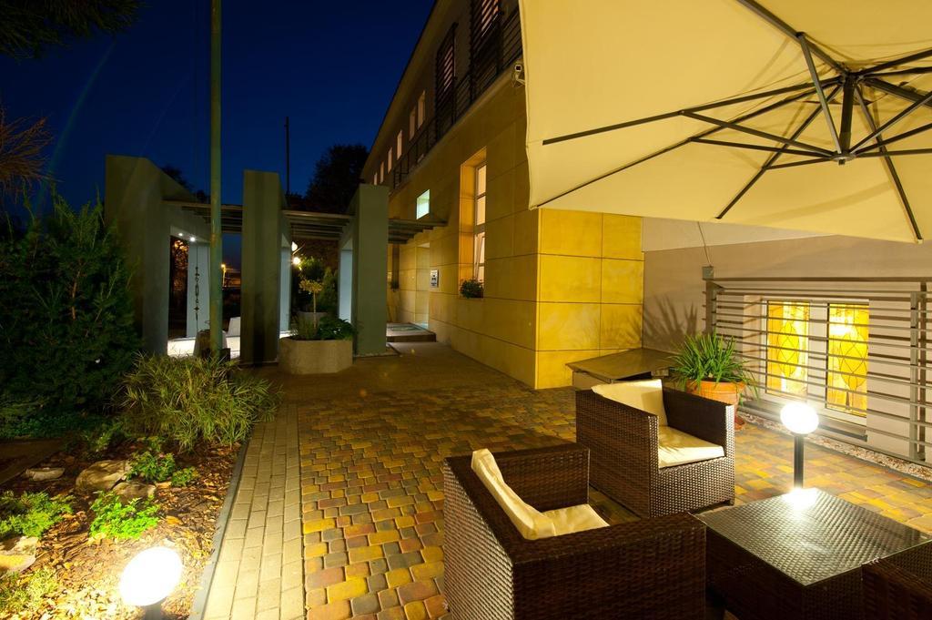 Brojan Hotel Jaworzno Exterior photo