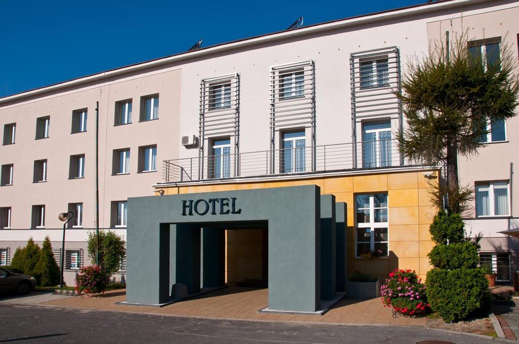 Brojan Hotel Jaworzno Exterior photo